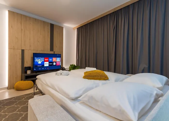 아파트 Azur With Sea View 우마그