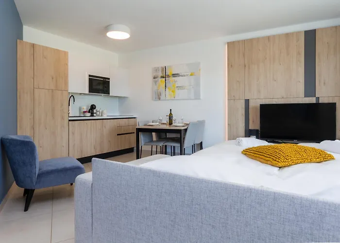 Azur With Sea View Umag